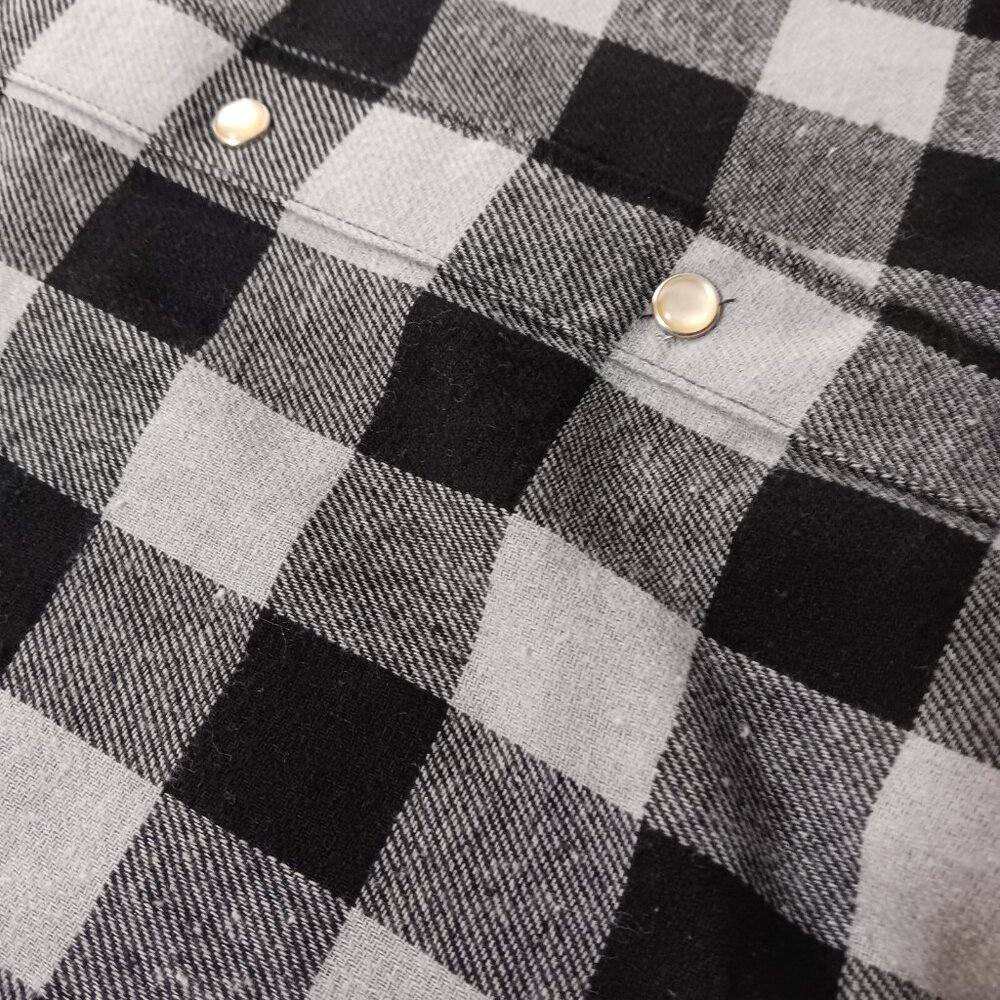 Wrangler Wrancher Shirt Women M Flannel Black Gray Plaid Pearl Snap New Western - Picture 13 of 14